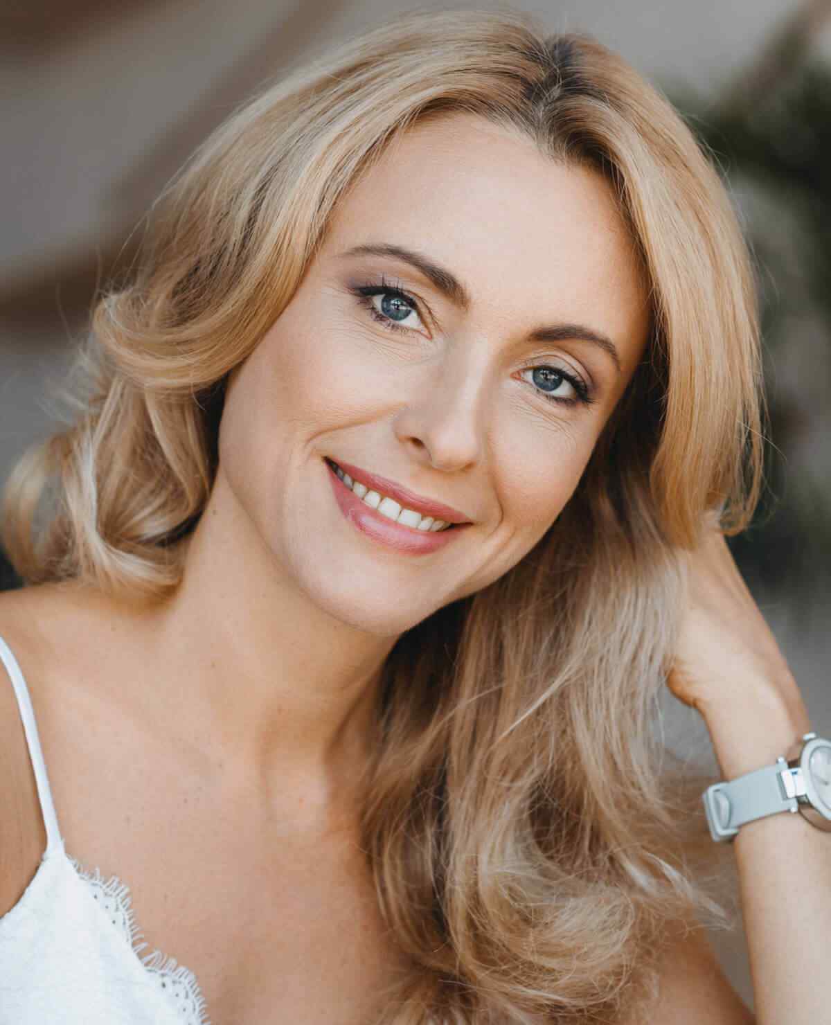 https://raqueltyler.com/wp-content/uploads/2020/12/image_about_us_01.jpg